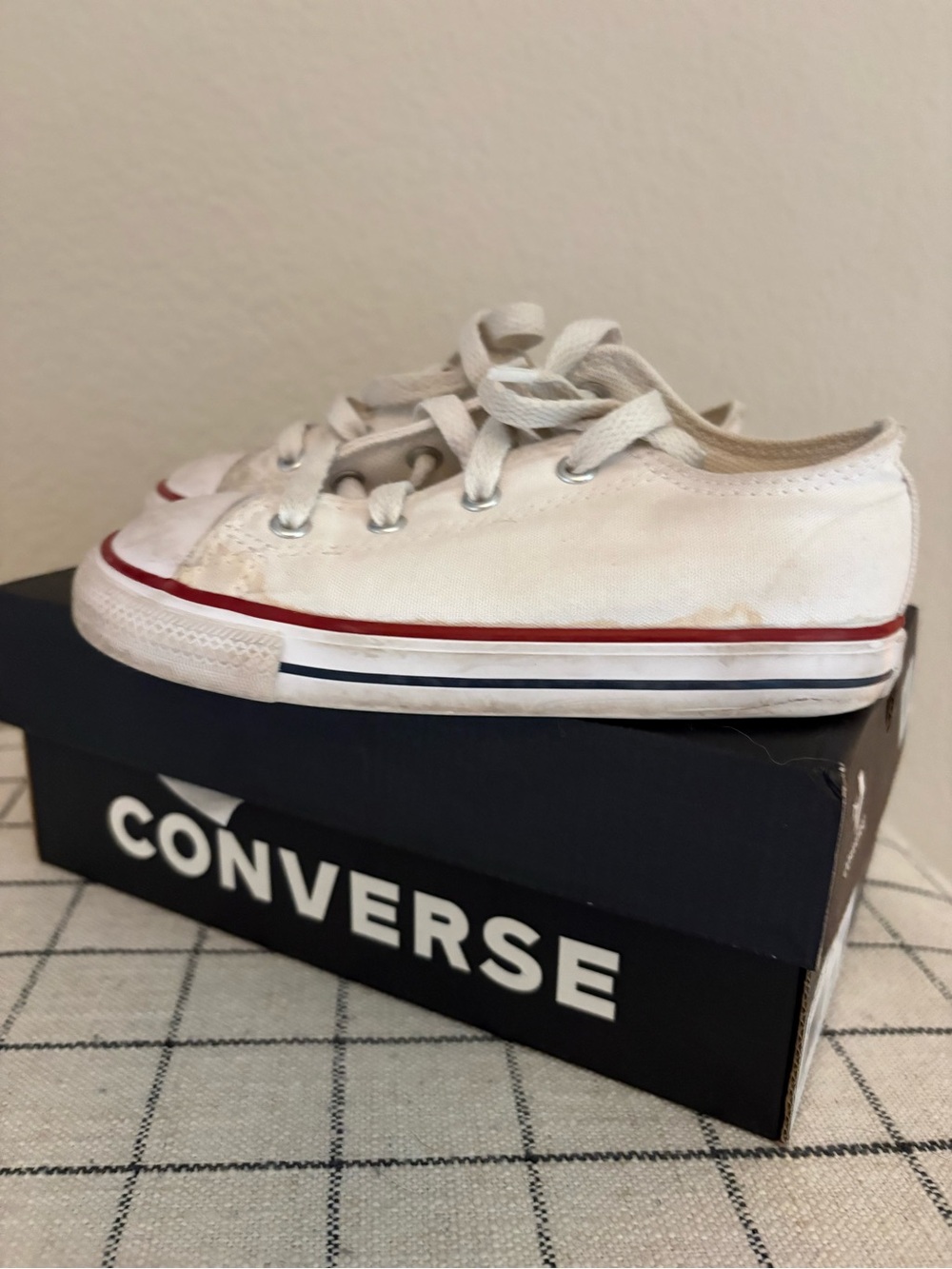 Converse Kids Low Top Canvas Sneaker in White with Red Trim